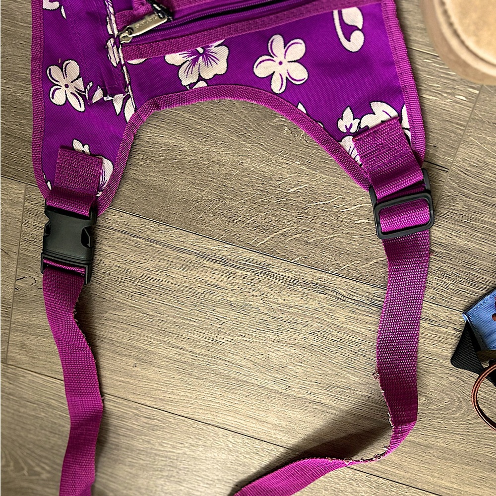 Crossbody purse